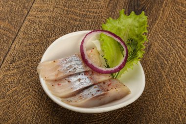 Dilimlenmiş ringa balığı filetosu