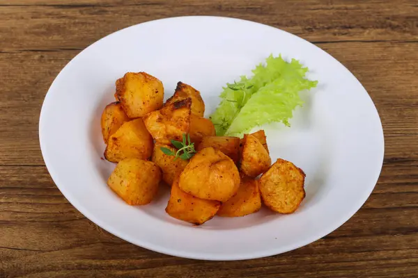 Золотой Картофель Травами — стоковое фото