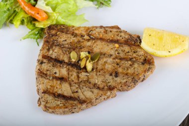 ızgara orkinos biftek