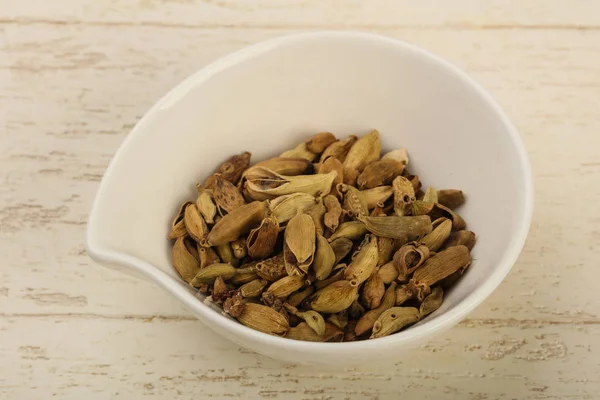 Dry cardamom seeds — Stock Photo, Image