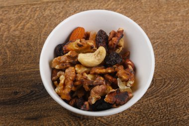 Fındık karışımı kase