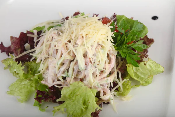 Вкусный салат с ветчиной — стоковое фото