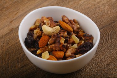 Fındık karışımı kase