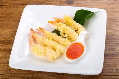 Kaplan karides tempura sos ile