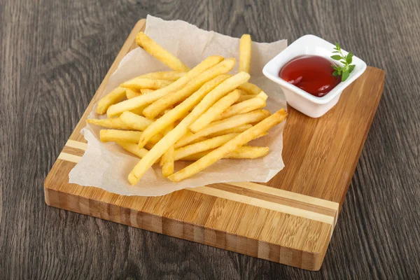 Välsmakande salta pommes frites — Stockfoto