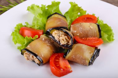 Cevizli patlıcan ruloları