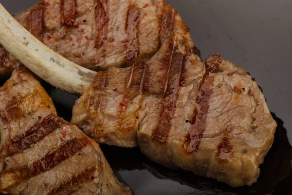 Costillas de cordero a la plancha —  Fotos de Stock