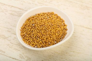 kabın içinde hardal tohumu 