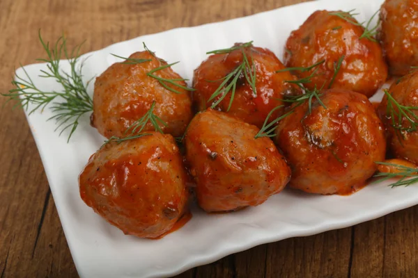 Polpette di carne in salsa di pomodoro — Foto Stock