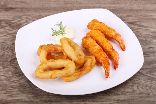 Calmar et crevettes Tempura — Photo