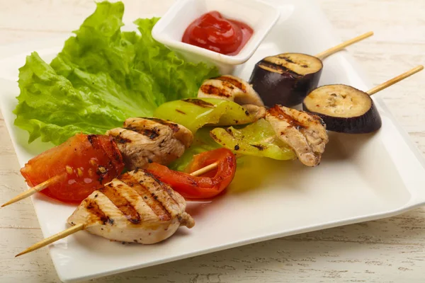 sebze ve tavuk şiş