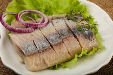 Dilimlenmiş ringa balığı filetosu