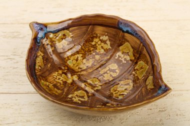 boş kahverengi kase