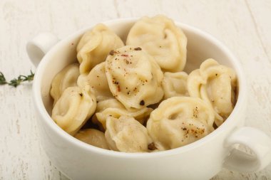 Kabın içinde Rus köfte