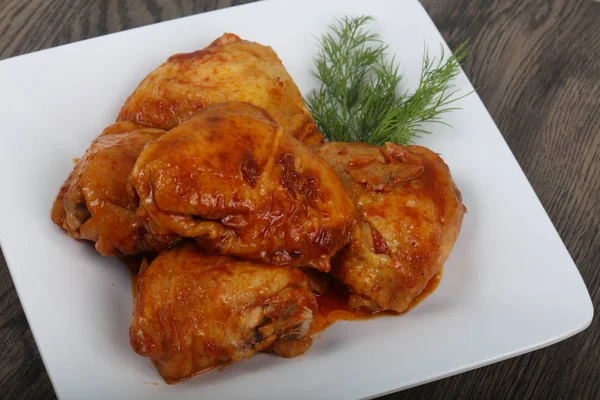 Muslos de pollo asados — Foto de Stock