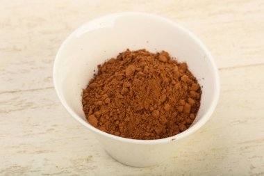 Kabın içinde kakao tozu 