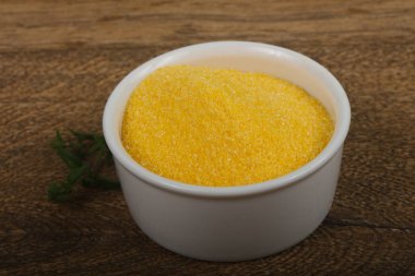Kabın içinde ham polenta