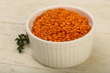 Kabın içinde portakal mercimek 