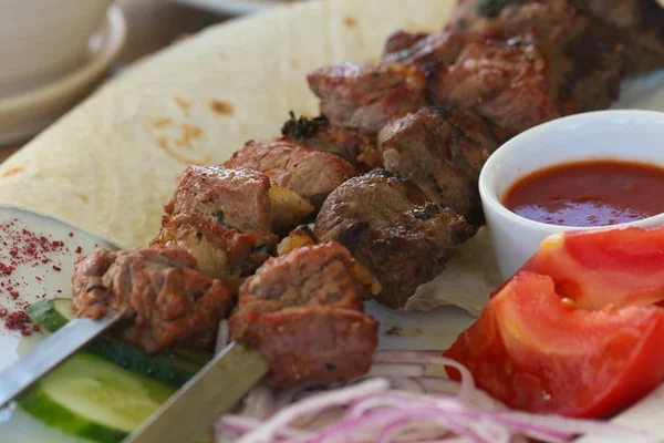 Sığır eti Barbekü soğan ile