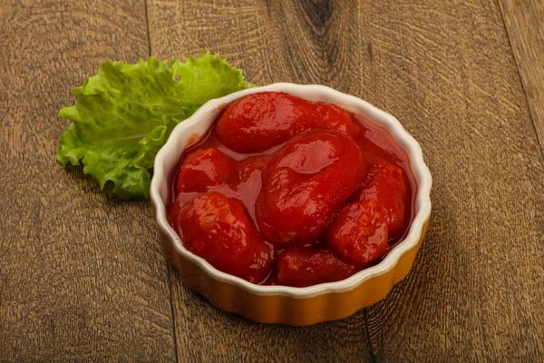 Tomates pelées au jus — Photo