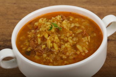 Beyaz Kharcho çorbası 