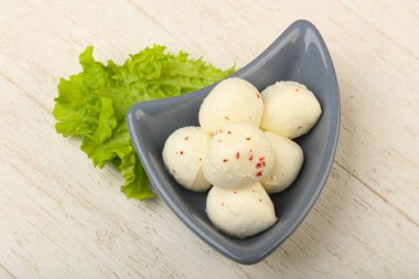MIDI Mozzarella topları 
