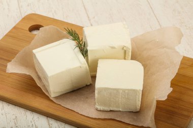 beyaz peynir ile dereotu