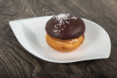 Bouchee kek çikolata ile