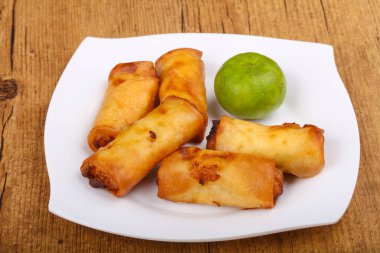 Spring rolls karides ile