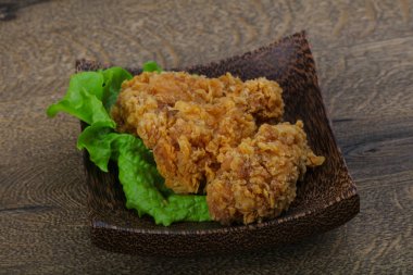 Çıtır tavuk kanatları