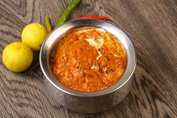 Butter chicken with cream — Stock Photo, Image