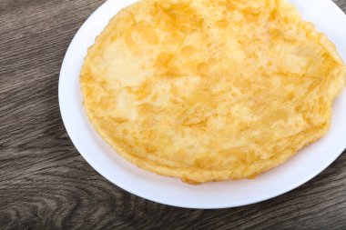 Hint ekmek plaka üzerinde