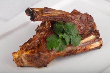 Lezzetli kızarmış kuzu