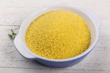 Kabın içinde ham kuskus