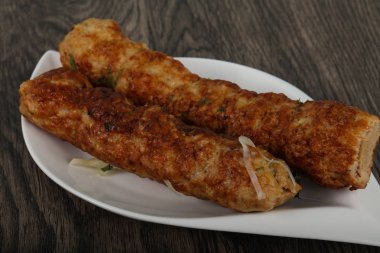 Kızarmış tavuk köfte