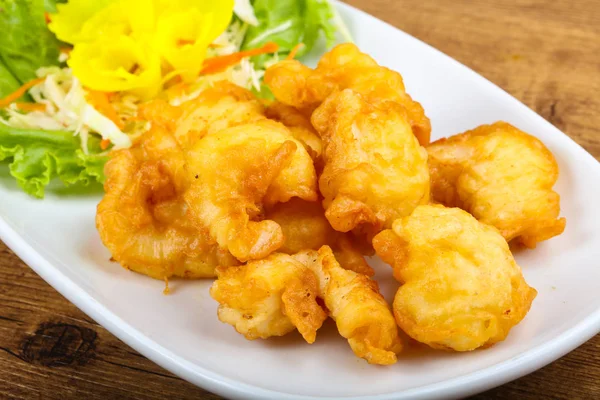 Aasialainen tyyli Squid tempura — kuvapankkivalokuva