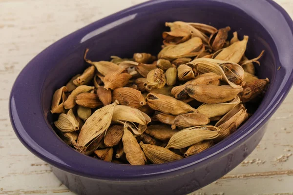 Dry cardamom seeds — Stock Photo, Image