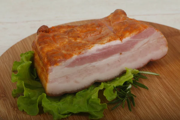 Geräuchertes Schweinebraten — Stockfoto