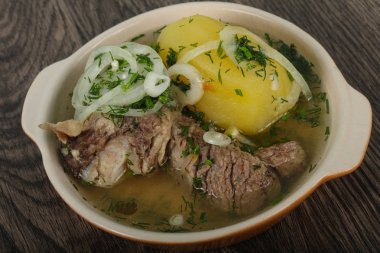 Beyaz et çorbası - Hashlama