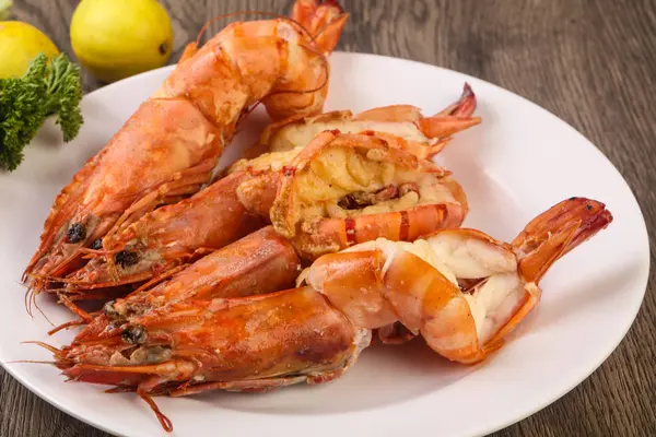 Langostino tigre a la parrilla — Foto de Stock