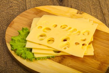 lezzetli dilimlenmiş peynir