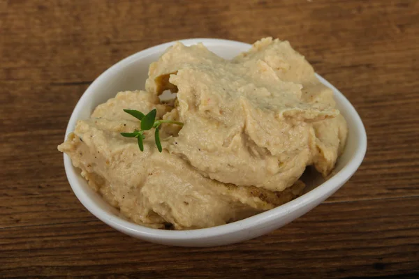 Humus végétarien dans le bol — Photo