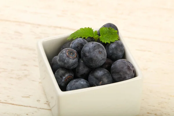 Ripe Blueberry in the bowl — Stock Photo, Image