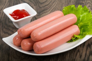 haşlanmış et sosis