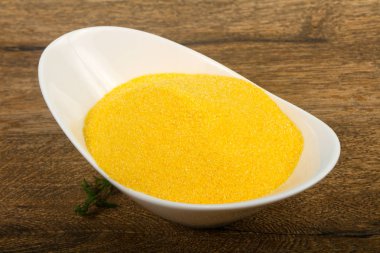 Kabın içinde ham polenta