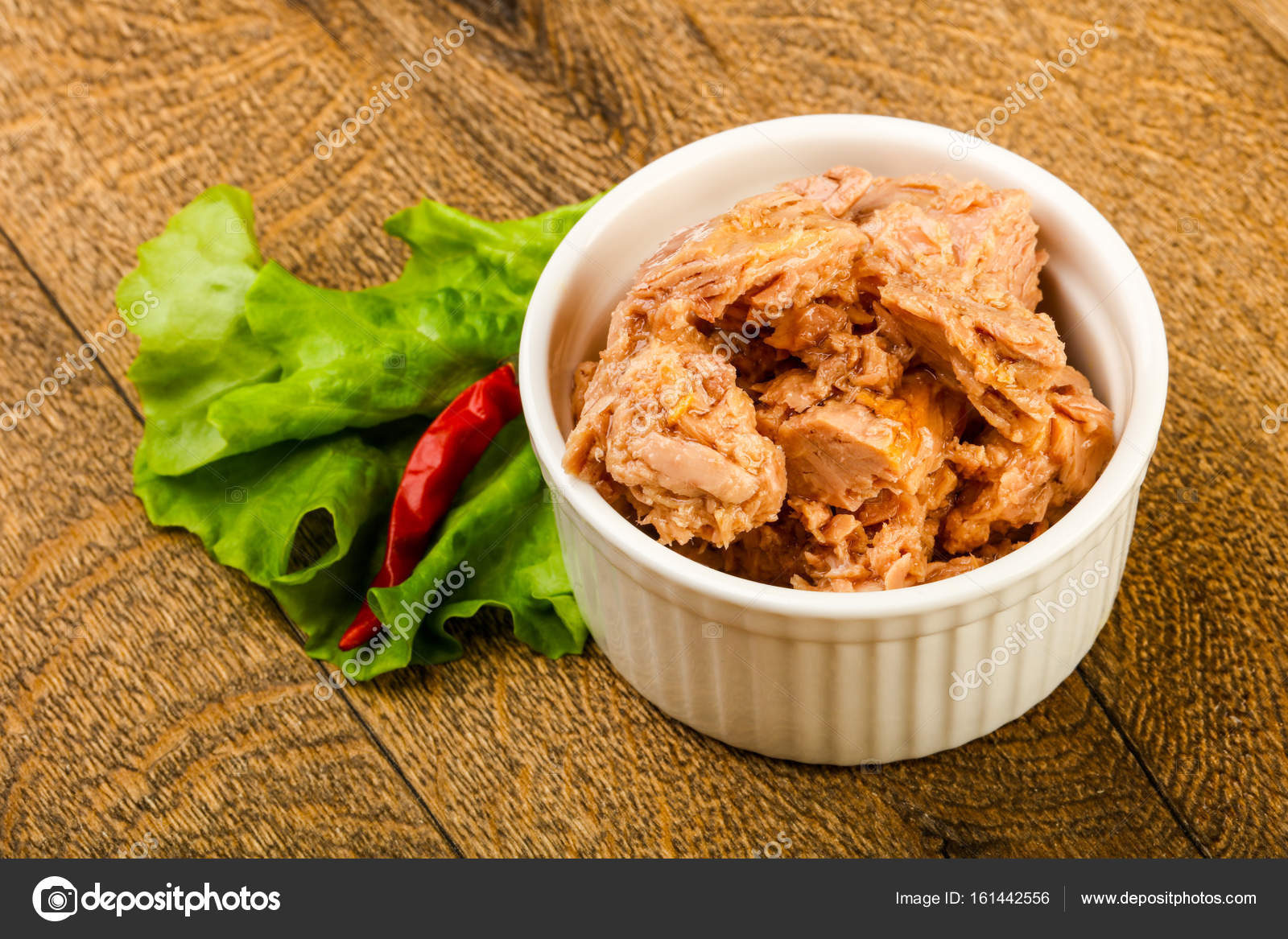 Canned tuna fish Stock Photo by ©AndreySt 161442556