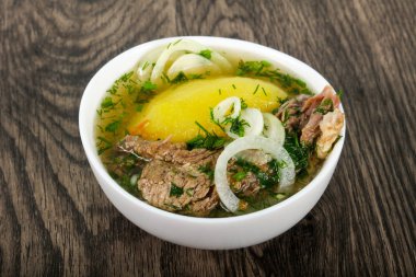 Beyaz et çorbası - Hashlama