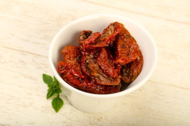 Kurutulmuş domates reçeli