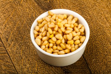 kabın içinde sedir fındık