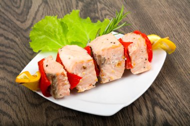 Lezzetli somonu şiş